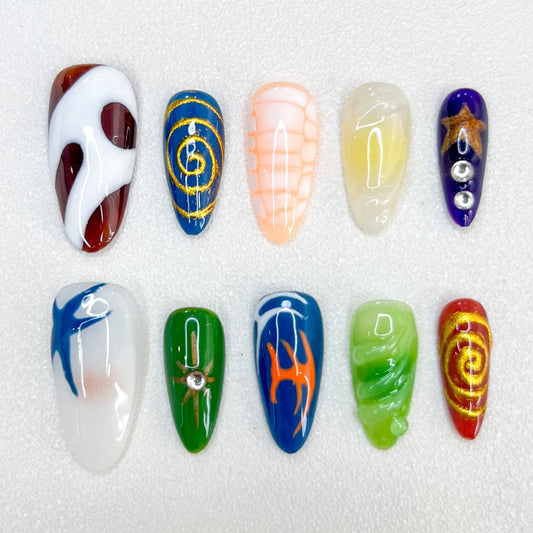 A Golden Spiral - LRIS NAILS