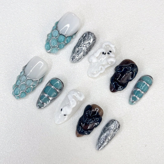 Serpent's Embrace - LRIS NAILS