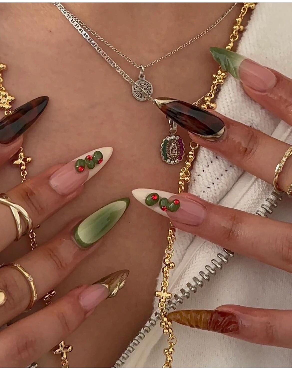 LRIS NAILS